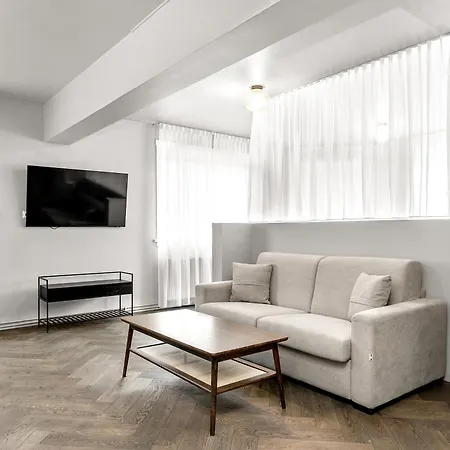 The Swan House By Heimaleiga Aparthotel 3*