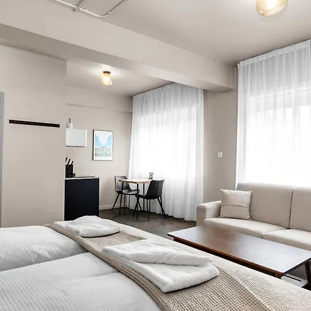 The Swan House By Heimaleiga Aparthotel 3*